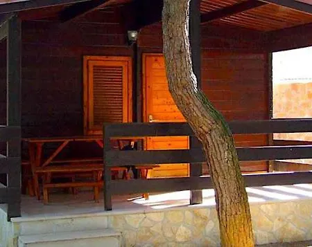Camping Villaggio Lido Del Gargano Aparthotel 3*