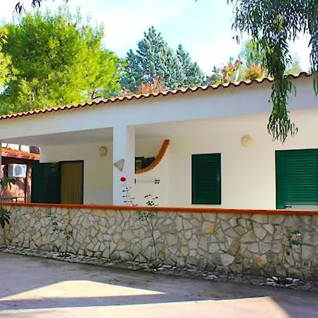 Village Lido Del Gargano Aparthotel Rodi Garganico