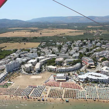 Village Lido Del Gargano 3*